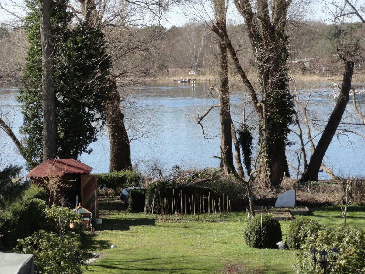 Cottage Ferienwohnung Mit Seeblick Caputh Exterior photo